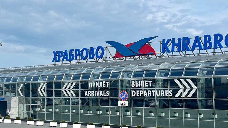 Авиаколлапс в калининградском аэропорту: массовые отмены рейсов